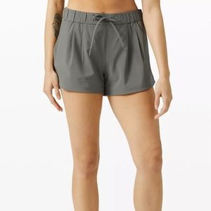 Lululemon Stroll at Sundown Short 3" Grey Sage Size 8